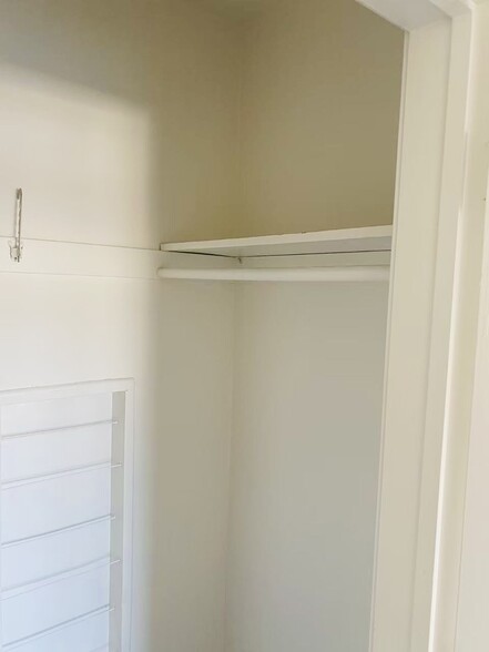 Building Photo - 1854 Garvey Ave