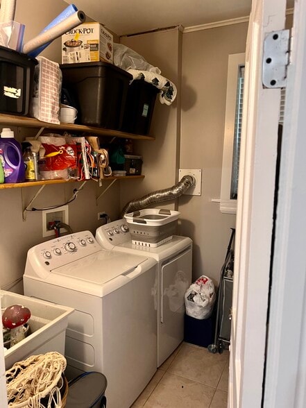 Building Photo - 3409 S Lowe Ave