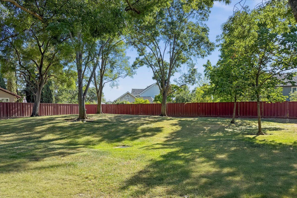 Building Photo - 1446 Chateau Common