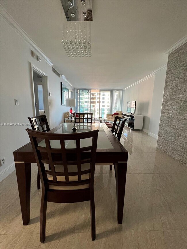 Building Photo - 2501 S Ocean Dr