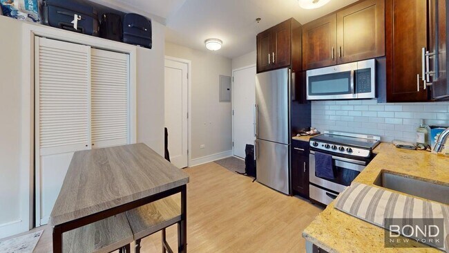 Primary Photo - 237 E 34th St