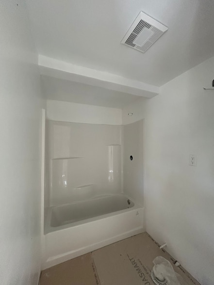 Building Photo - 23003 Moneta Ave