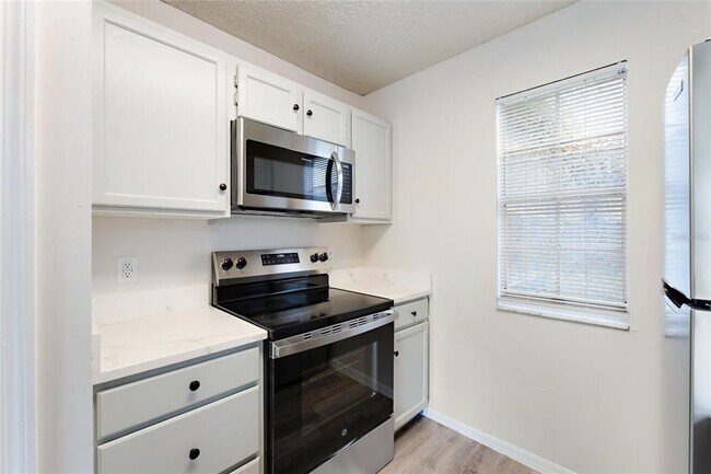 Building Photo - 943 Bakewell Ct