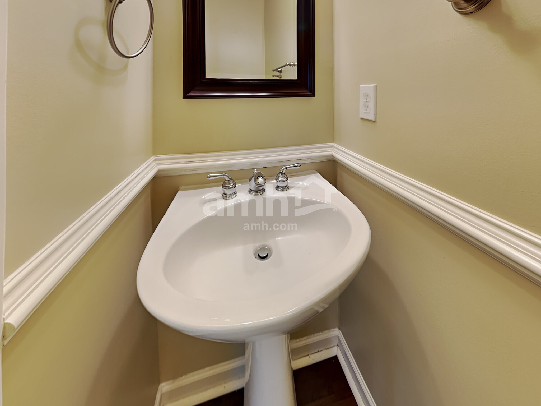 Building Photo - 5 Red Bark Ct