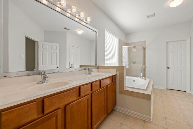 Building Photo - 28018 Wind Hawk Dr
