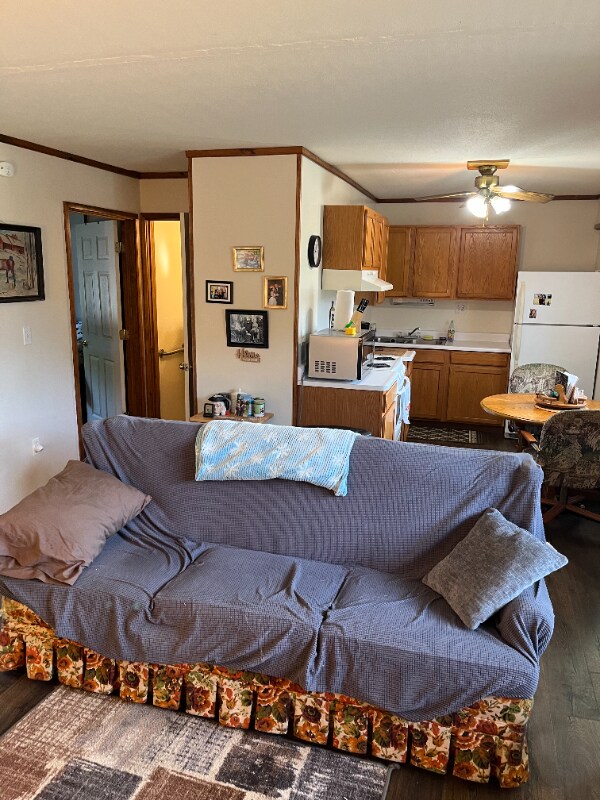 Building Photo - 80 Riverside Dr