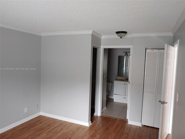 Building Photo - 5060 Sanctuary Way