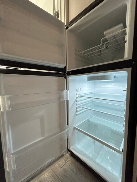 Building Photo - 1035 Euclid Ave