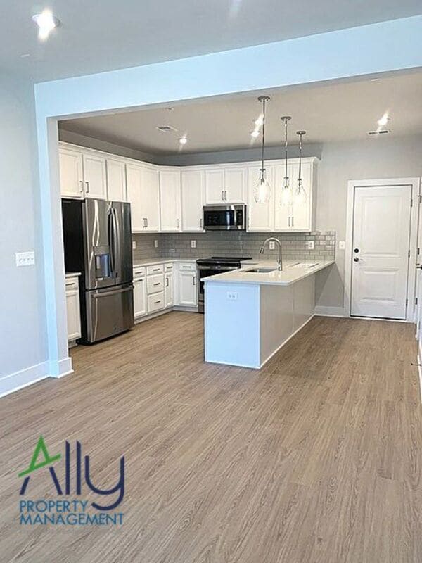 Building Photo - 822 Wesley Ln