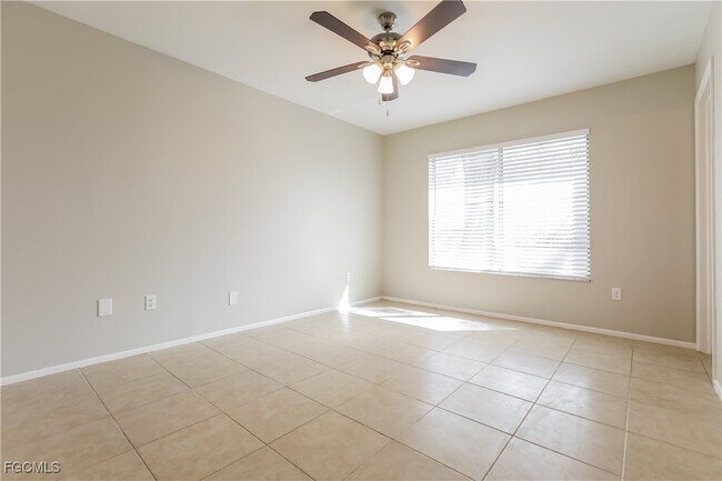Building Photo - 3850 Pan American Blvd