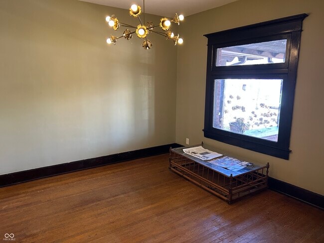 Building Photo - 963 Woodruff Pl W Dr