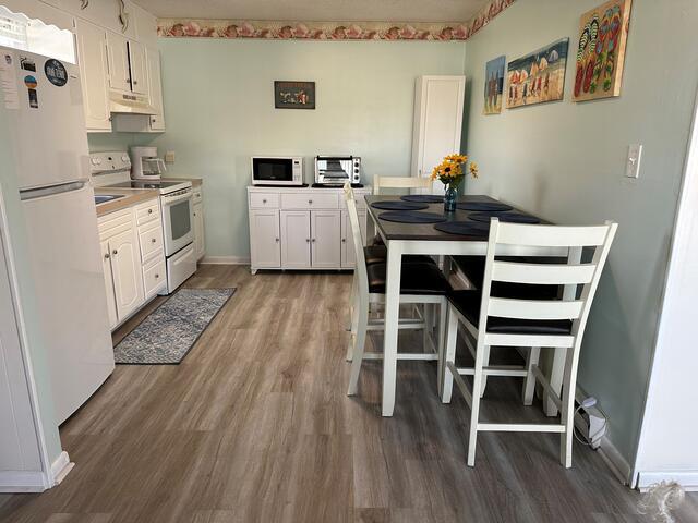 Kitchen - 315 Sunset Dr