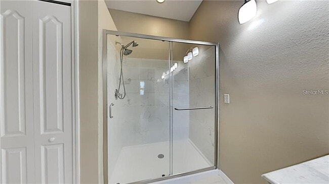 Building Photo - 876 Hacienda Cir