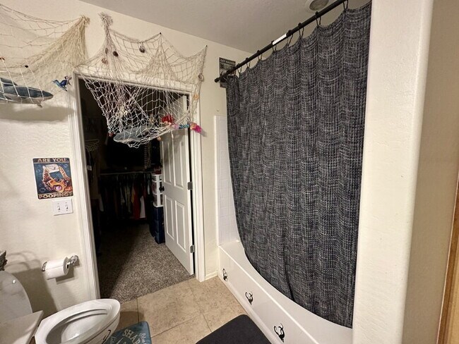 Building Photo - 14575 W Mountain View Blvd