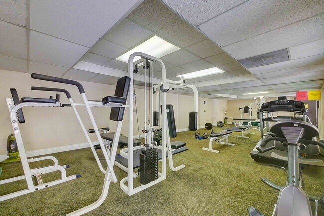 Building Photo - 4128 Whitsett Ave