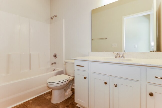 Building Photo - 245 Clydesdale Cir
