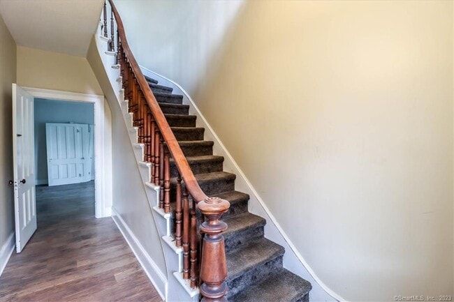 Building Photo - 23 S Main St