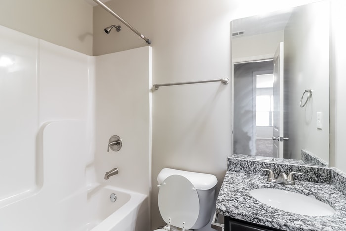 Building Photo - 2215 Marlin Dr