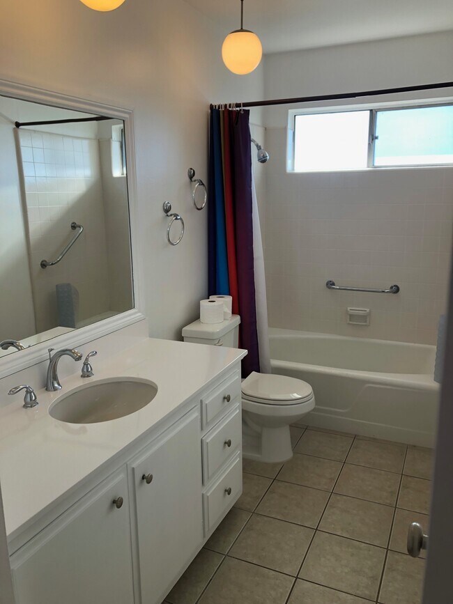 Building Photo - 5215 Sepulveda Blvd