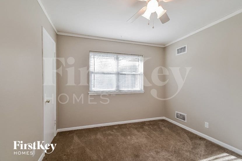 Building Photo - 1465 Wheaton St