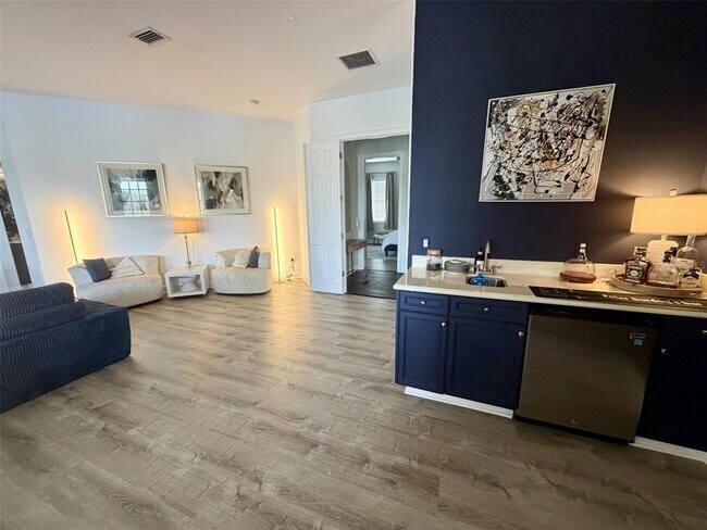 Building Photo - 307 Acadia Ln