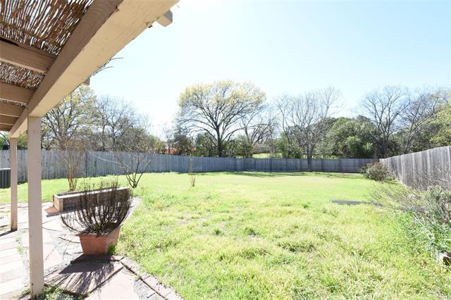 Building Photo - 8945 Flicker Ln