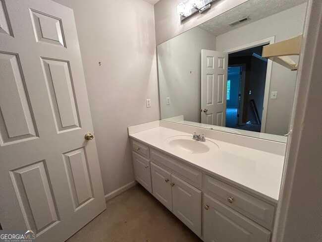 Building Photo - 5445 Silk Oak Way