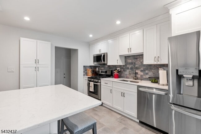 Building Photo - 240 Arrowood Way