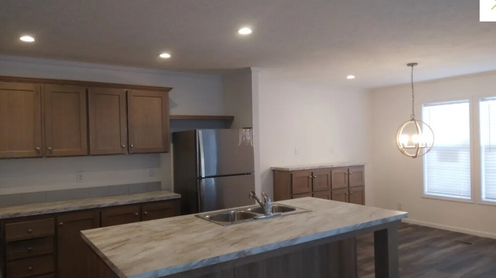 Building Photo - 57185 Carriage Ln