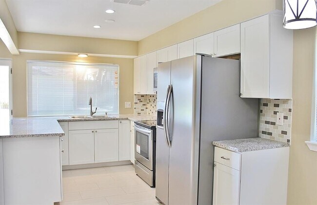 Building Photo - 302 Linkwood Dr