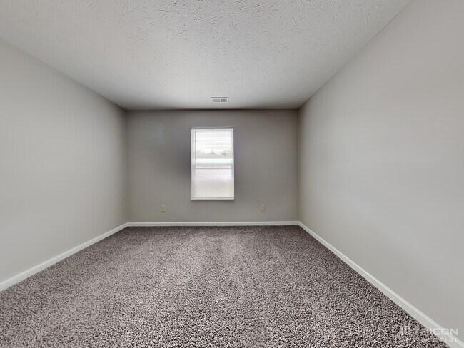 Building Photo - 2421 Ross Common Ct