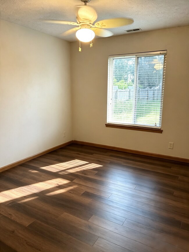 Building Photo - 4327 Hadley Ct