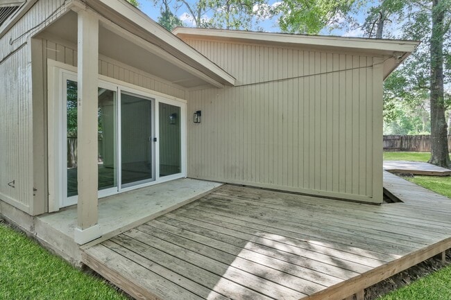 Building Photo - 21 Gambrel Oak Pl