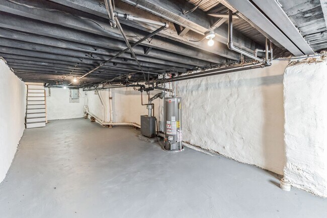 Building Photo - 241 S Ithan St