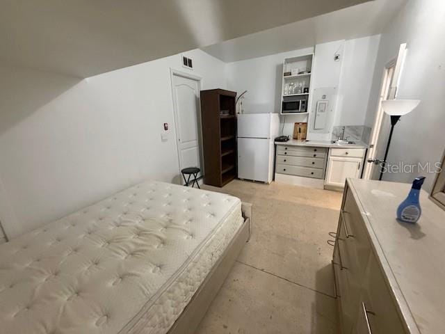 Building Photo - 2095 Tay Wes Dr