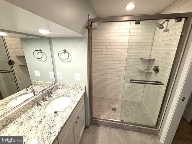 Building Photo - 3512 Gunston Rd