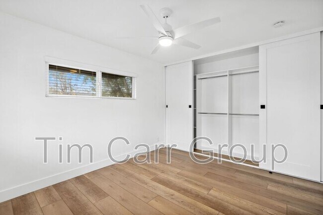 Building Photo - 526 Irvine Ave