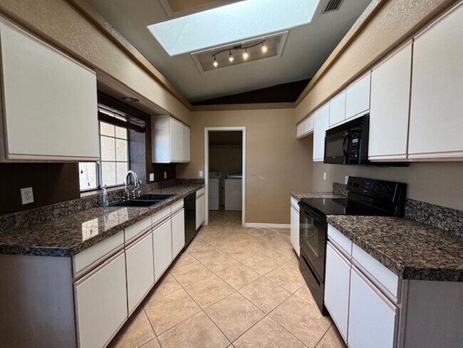 Building Photo - 3696 Monterey Dr