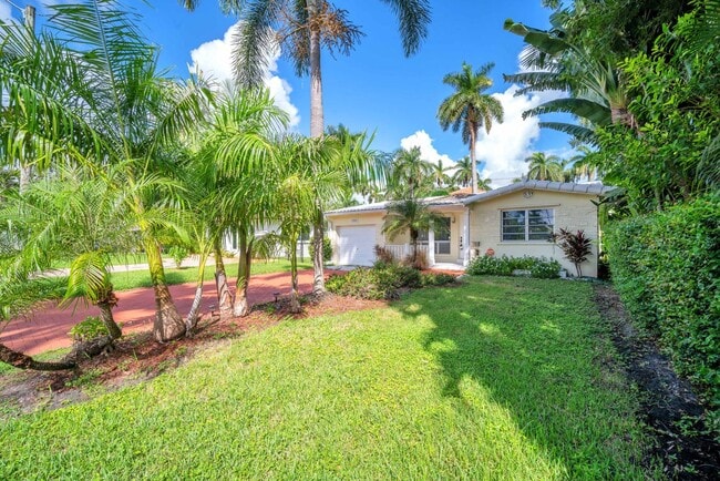 Building Photo - Beautiful home in quiet neighborhood