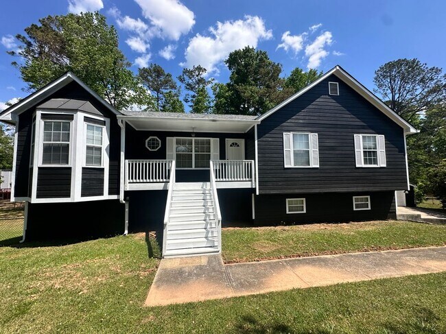 Building Photo - 312 Stillwood Ct
