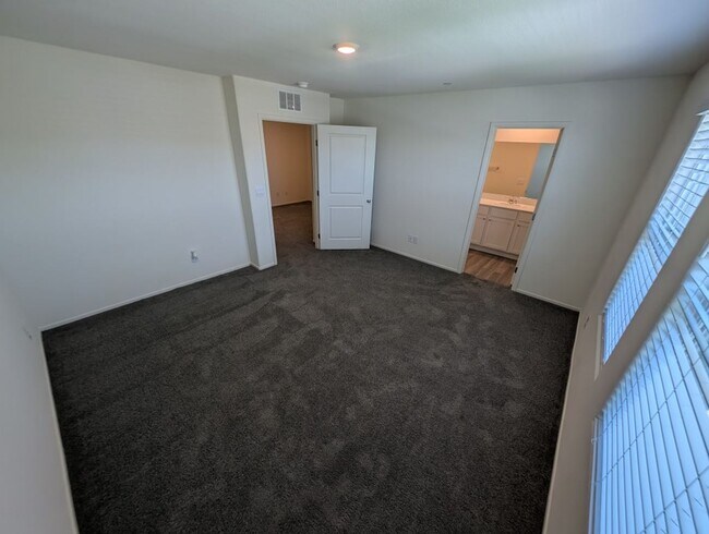 Building Photo - 4820 Orchid Rdg Ave