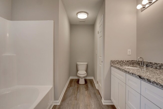 Building Photo - 1003 Windgate Dr