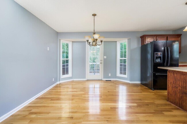 Building Photo - 2267 Yeager Dr