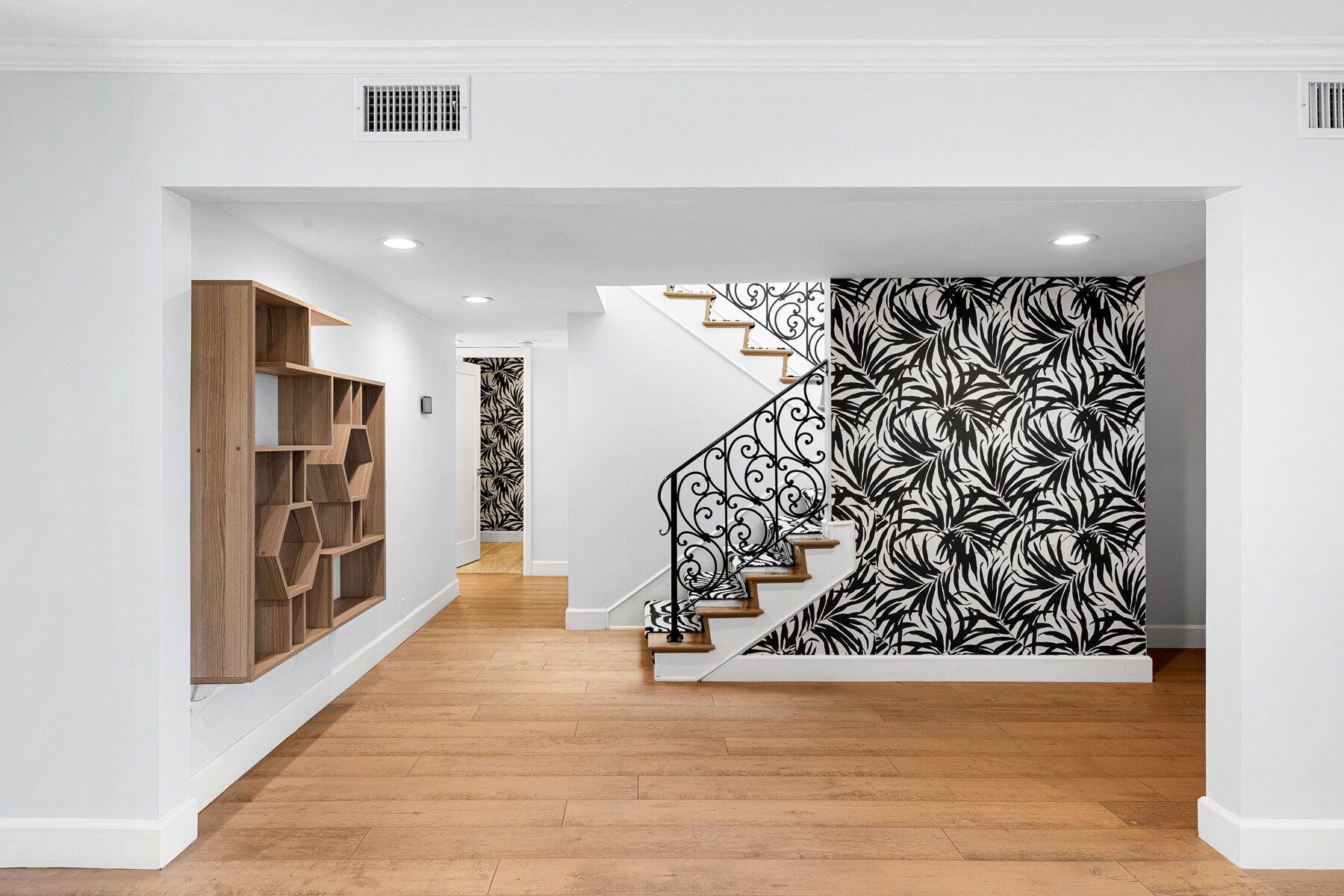 Building Photo - 3156 Dona Emilia Dr