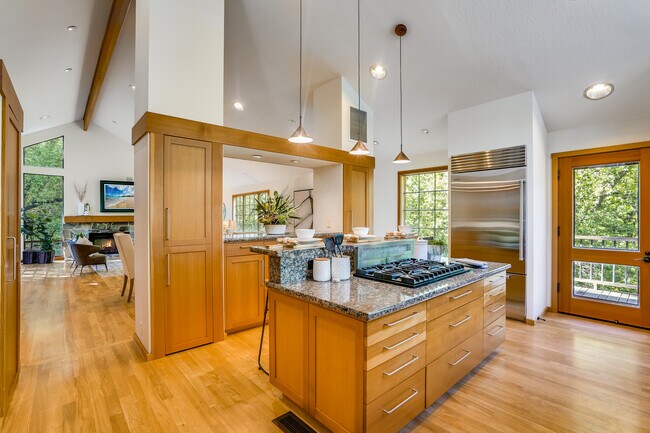 Building Photo - 1 Rimrock Rd