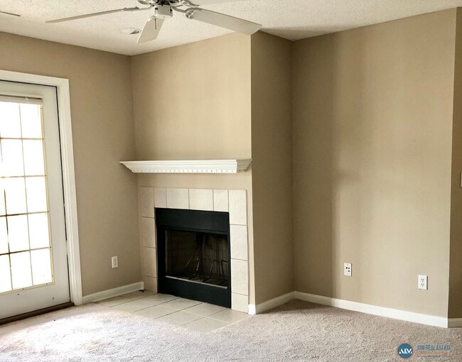 Building Photo - Third-Floor 2BR/2BA Condo – The Estates at...