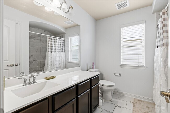 Building Photo - 10126 N Whimbrel Cir