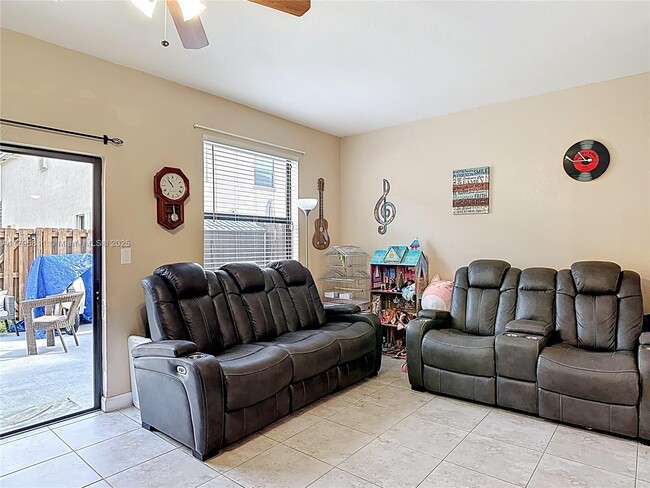 Building Photo - 15073 SW 115th Terrace