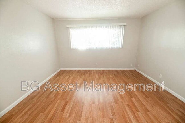 Building Photo - 106 Avian Dr