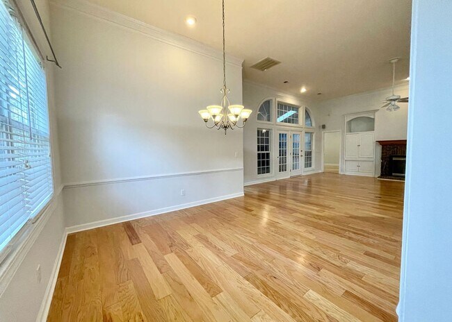 Building Photo - Available June 10th. Beautiful 3 BR/2 BA Home in Seaside Farms!